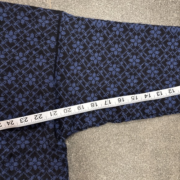 Dale of Norway Pure Wool Cardigan Sweater M Norwegian Blue Black Velvet Trim - Picture 15 of 16